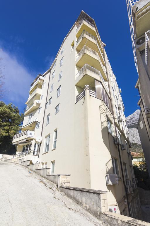 Jelas Apartament *
